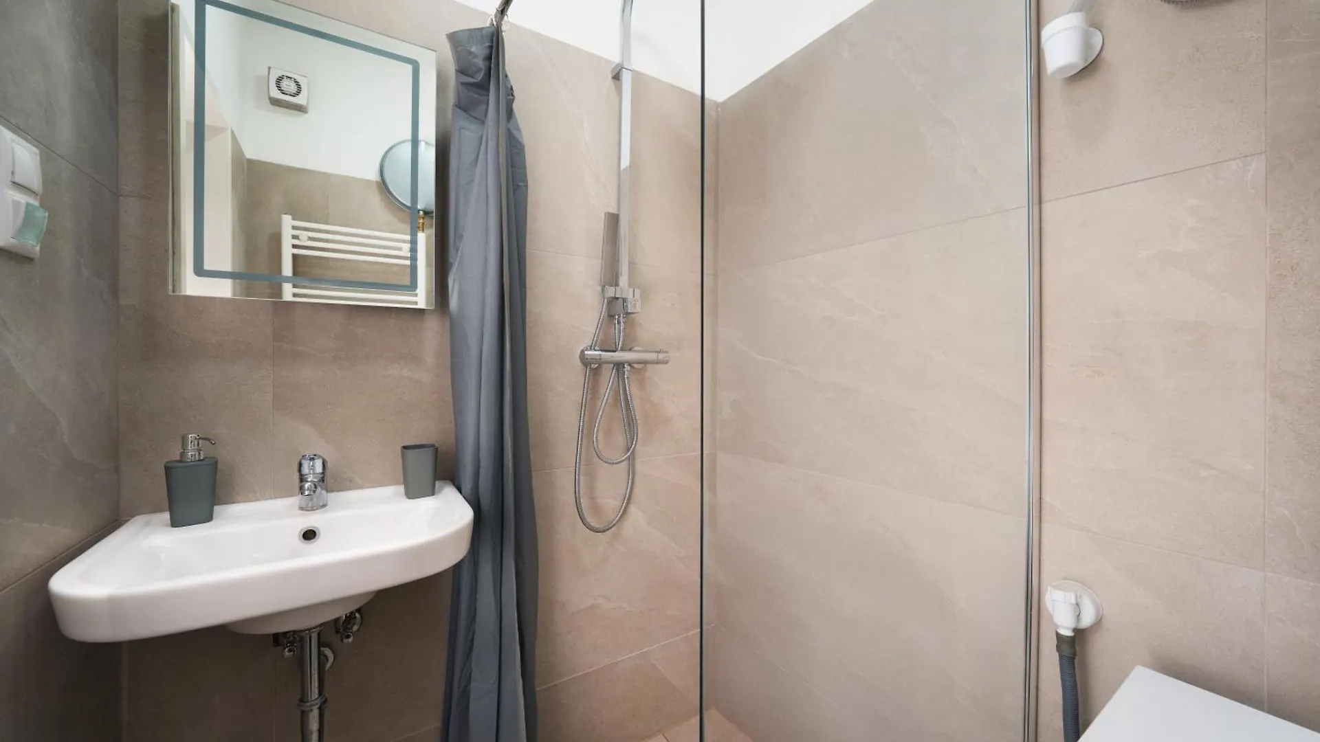 בודפשט Naphegy Apartments הונגריה